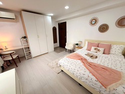 Lucky Plaza (D9), Apartment #572770091